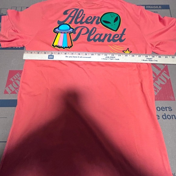 Graphic‎ Tee Coral Pink Alien Planet T Shirt Men's Size XS - Picture 6 of 10